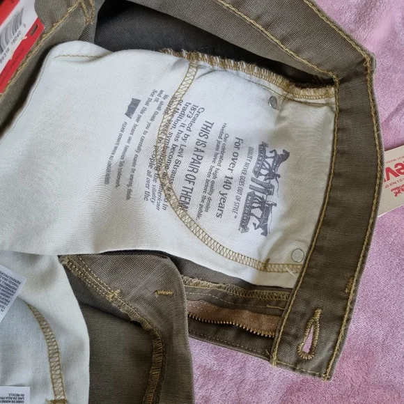 Levi's 514 straight leg pant olive green Size W29/L32 New With Tags - Picture 8 of 10